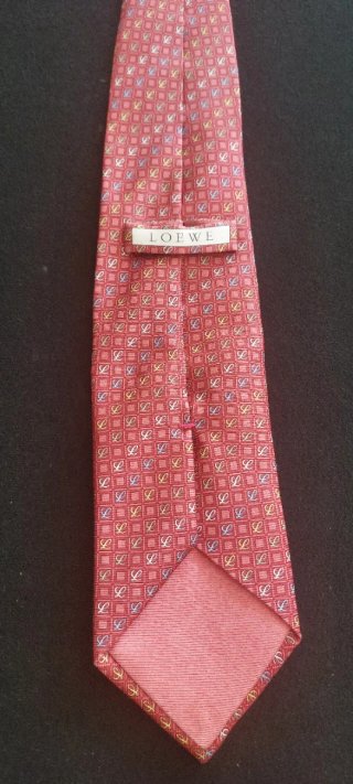 Corbata Loewe edicion limitada aniversario