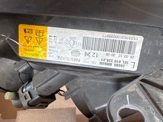 Faro Nissan Qashqai con centralita y lampara Xenon