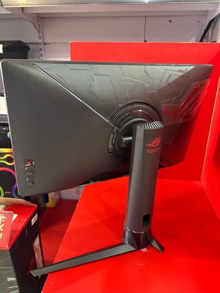 Monitor Asus ROG Strix XG27UQR 4K 144Hz