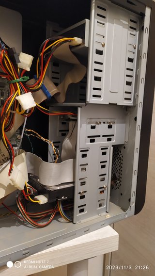 PC Pentium II 233. Retro. Funcional