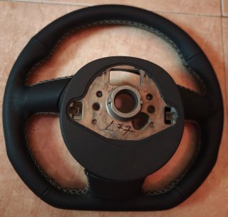 Volante sline achatado Audi A4 B8