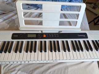 Teclado Casio CT-S200