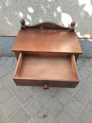 Mesita cómoda madera maciza vintage rústica