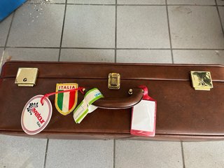 Valigia rigida vintage marrone