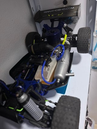 Kyosho Inferno Coche RC nitro 1/8