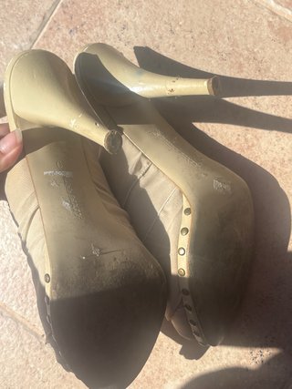 Zapatos tacon Miss Sixty Beige