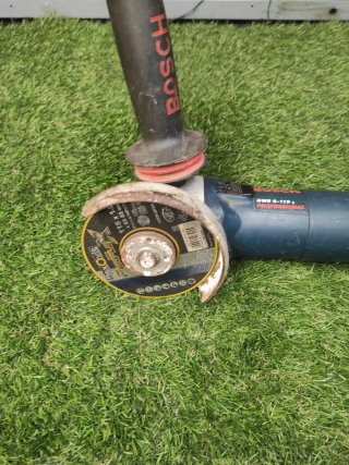 Radial Bosch GWS 8-115 Professional