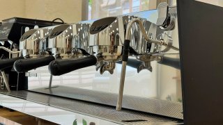 Cafetera Victoria Arduino 3 Gr + 2 Molinos Mythos