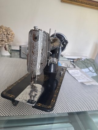 Máquina de coser Sigma antigua