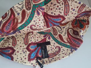 Gorro estampado Paisley Zara