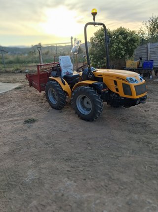 Tractor pascuali de 40cv. 11.años tiene..285.