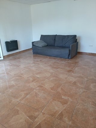 Pequeño  casa lliria  muy  cerca 1 habitación