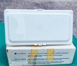 Vano portaoggett stagno per natanti e imbarcazioni