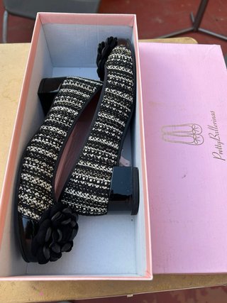 Pretty Ballerinas Zapatos Beige y Negro