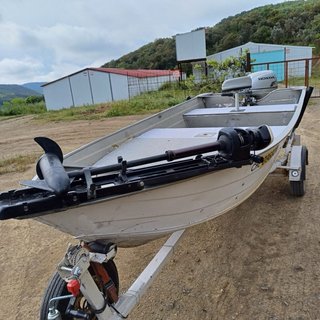 Barco aluminio 420 + remolque + motor Honda 15cv