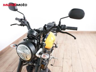 YAMAHA XSR 125