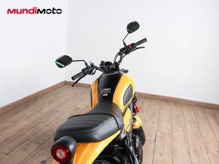 YAMAHA XSR 125