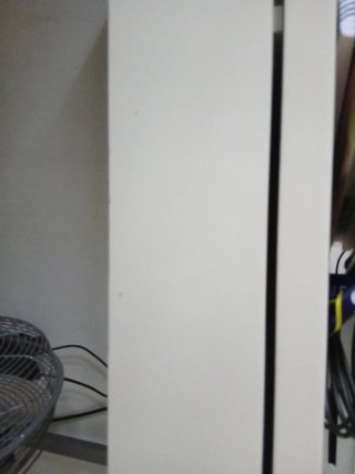 Escritorio moderno blanco y gris