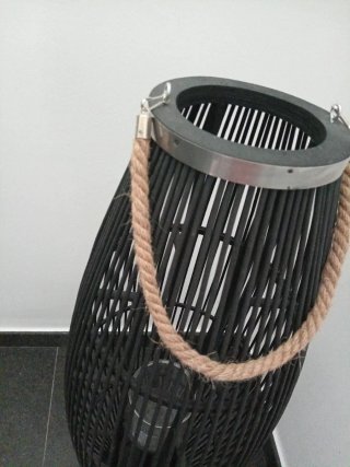 Farol de bambú negro y metal