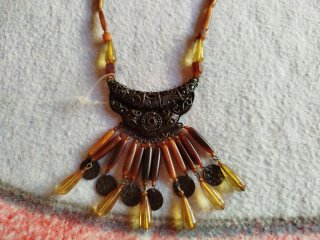 Collar Etnico con Colgantes.