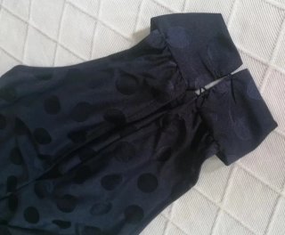 Vestido lunares con flecos