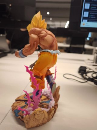 Figura Goku Namek 29cm