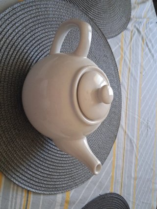 Juego de cerámica blanco