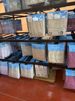 Lote de cortinas con ollaos