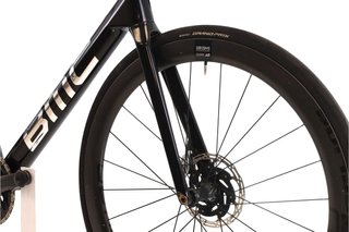 Bicicleta BMC Roadmachine 01 Three AXS 12V t.56 Reacondicionada