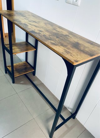 Barra alta y 2 taburetes estilo industrial