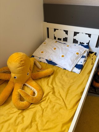 Cama infantil blanca IKEA