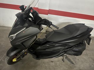 Maxi Scooter FORZA Negra