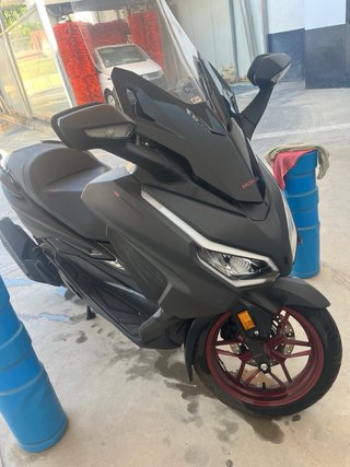 Maxi Scooter FORZA Negra