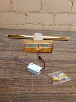 Aplique LED Dorado para Cuadros