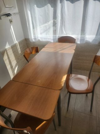 Mesa extensible cocina + 4 sillas