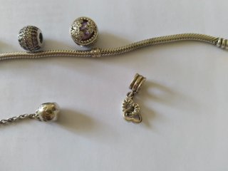 Pulsera Pandora Plata con Charm