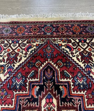 Preciosa alfombra persa anudada a mano