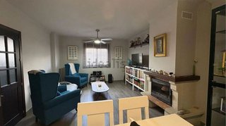 Casa adosada en venta en Pizarra