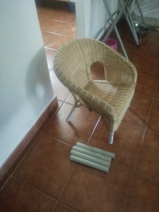 Silla de mimbre para niños