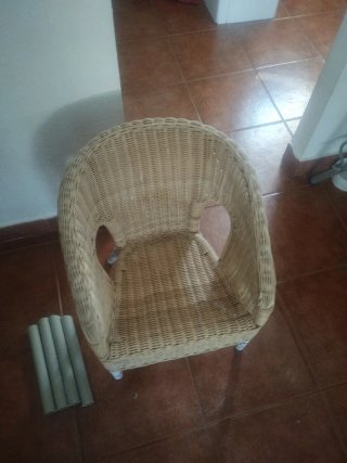 Silla de mimbre para niños