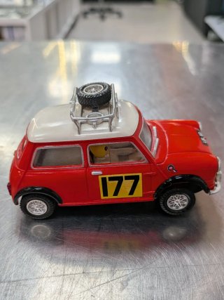 Coche Scalextric Mini Cooper Rally Monte Carlo