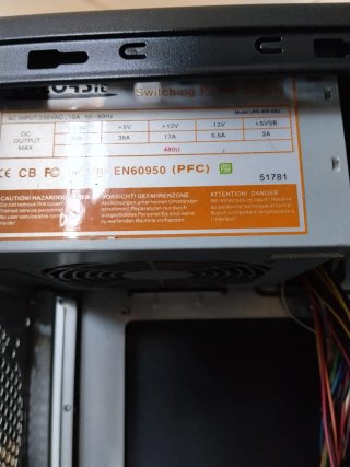 Torre PC + fuente + lector CD + lector tarjetas