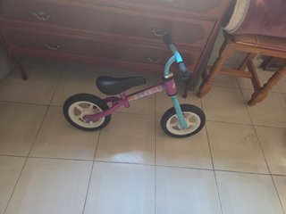 Bicicleta de equilibrio para niña