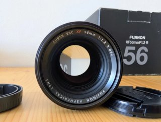 Fujifilm XF 56mm f/1.2 R + Paraluce JJC