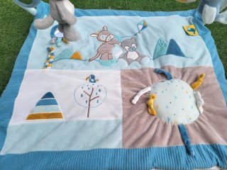 Parque infantil de actividades para bebé