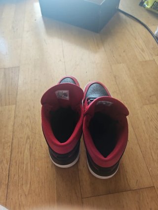 Nike Air Jordan 1 mid reverse bred 2021