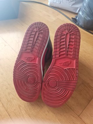 Nike Air Jordan 1 mid reverse bred 2021