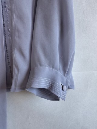 Blusa vintage gris con lazada