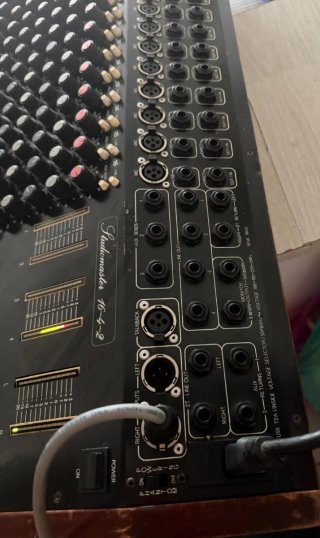 Mesa de Mezclas Studiomaster 16-4-2 Vintage