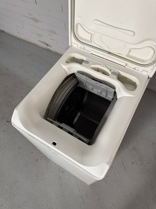 Lavadora Electrolux EWT1276EOW 7kg